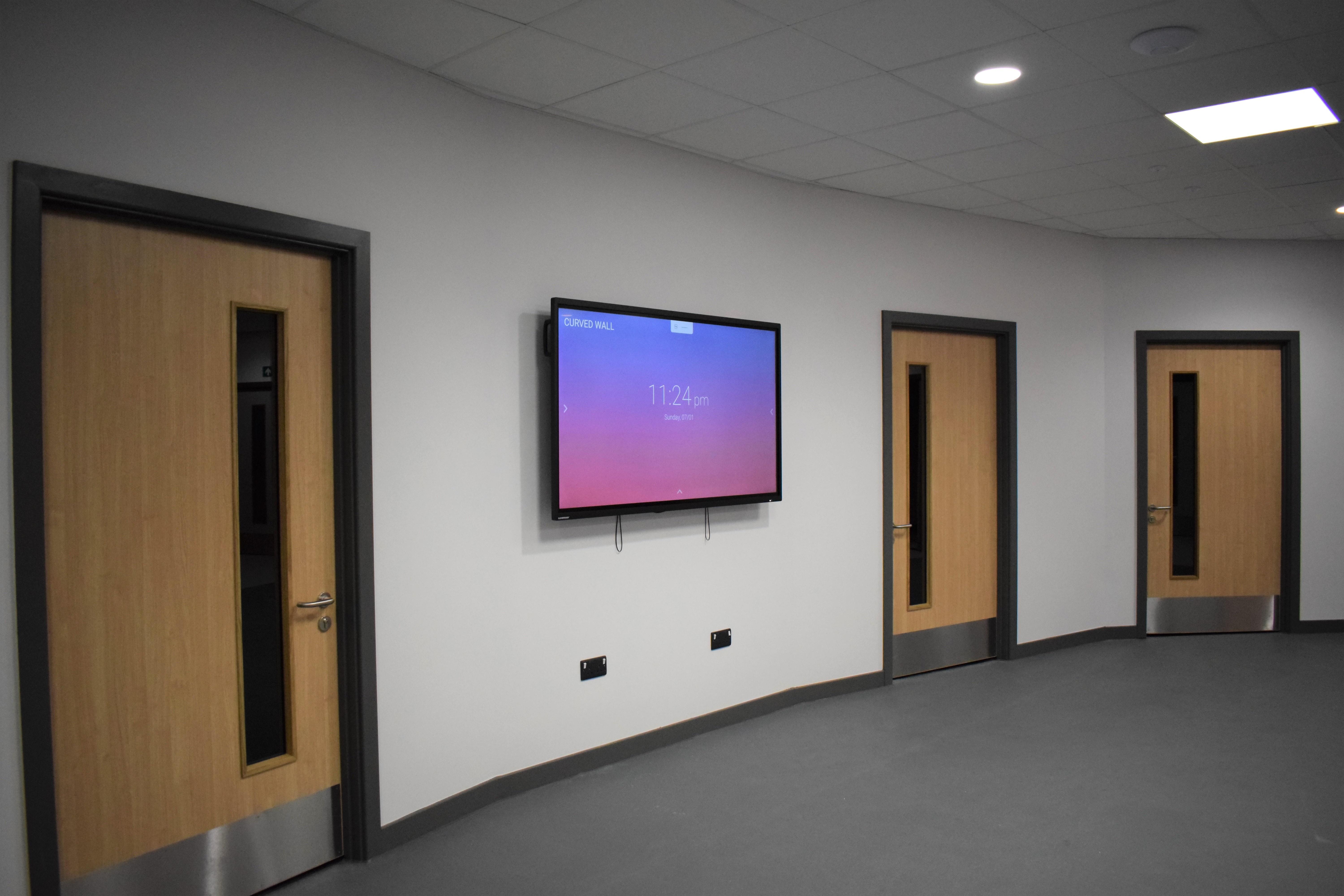 NKC_3_DOORS_WITH_SCREEN