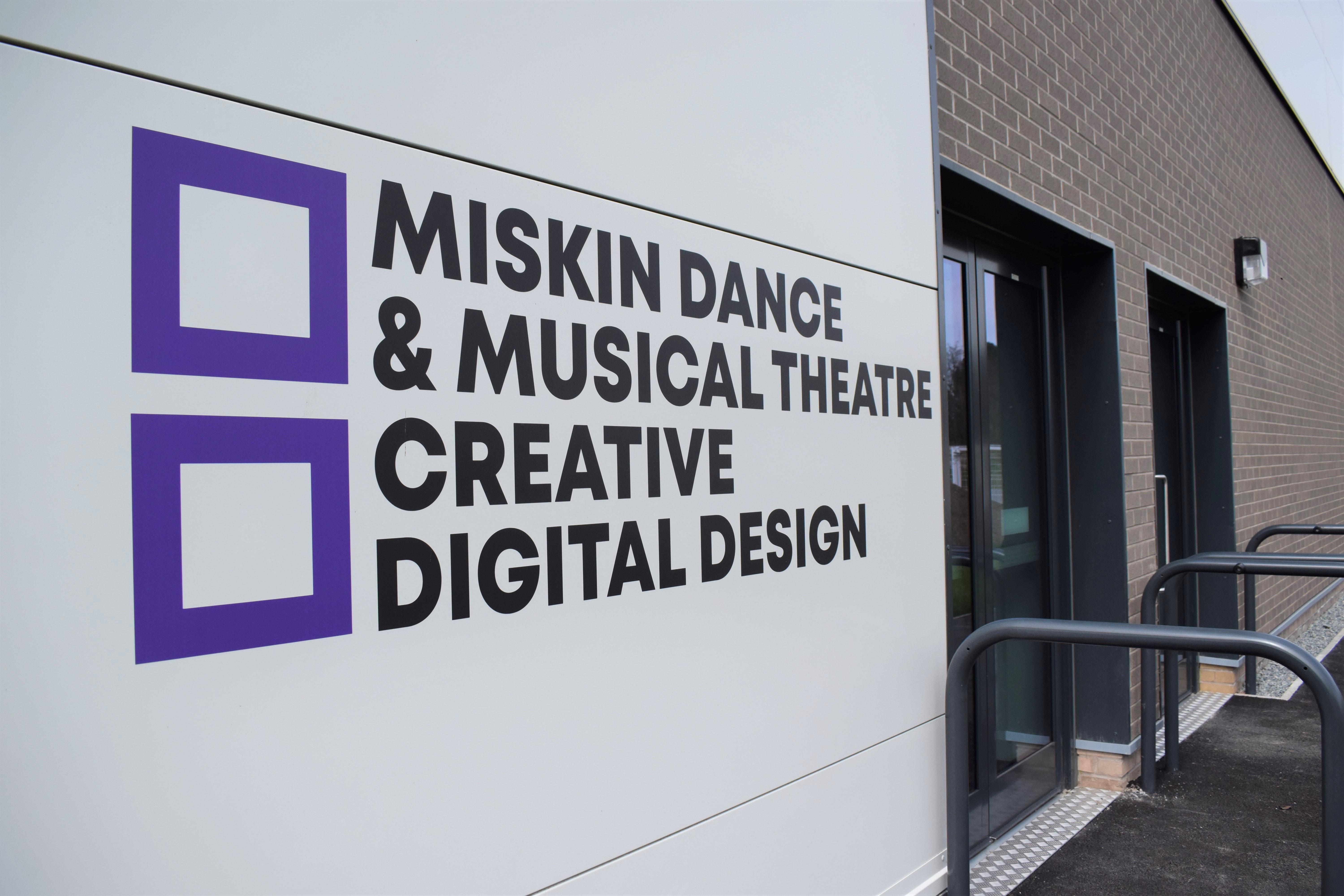 NKC_MISKIN_MUSICAL_THEATRE_CREATOVE_DIGITAL_DESIGN_BRANDING