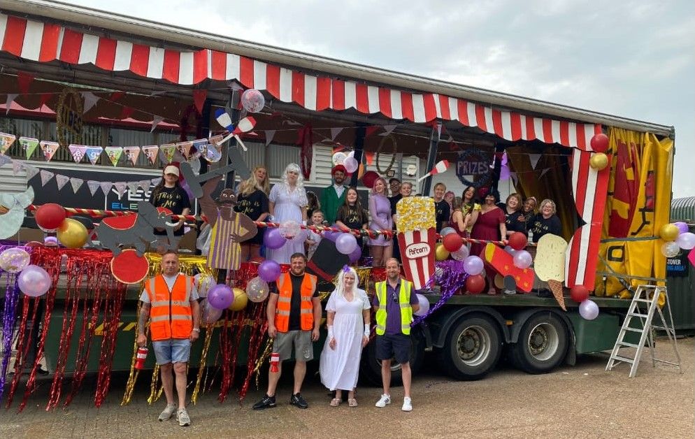 Bright Beginnings Gravesend team in front of their award winning float croppedjpg